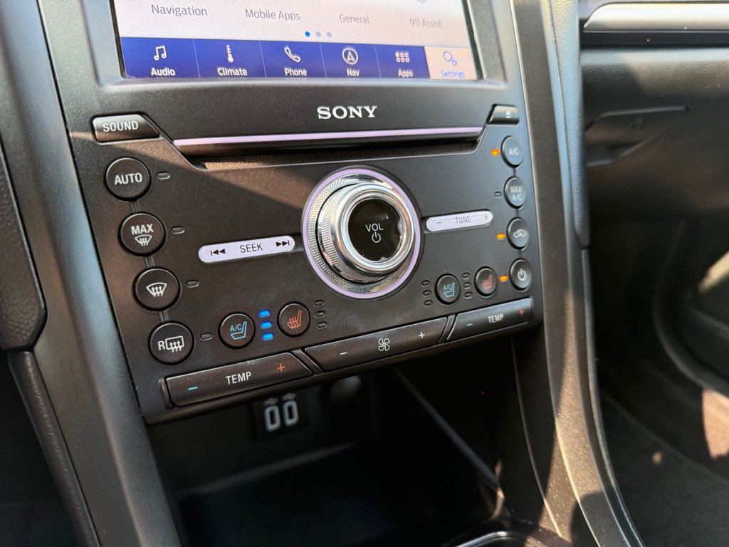 Used 2019 Ford Fusion Titanium FWD image 30