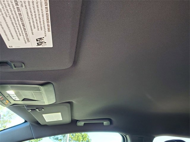 New 2026 Chevrolet Equinox EV LT image 13