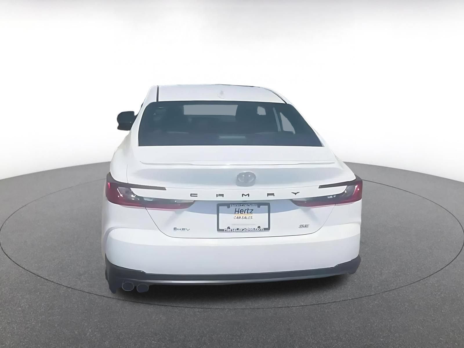 Used 2025 Toyota Camry SE FWD image 12