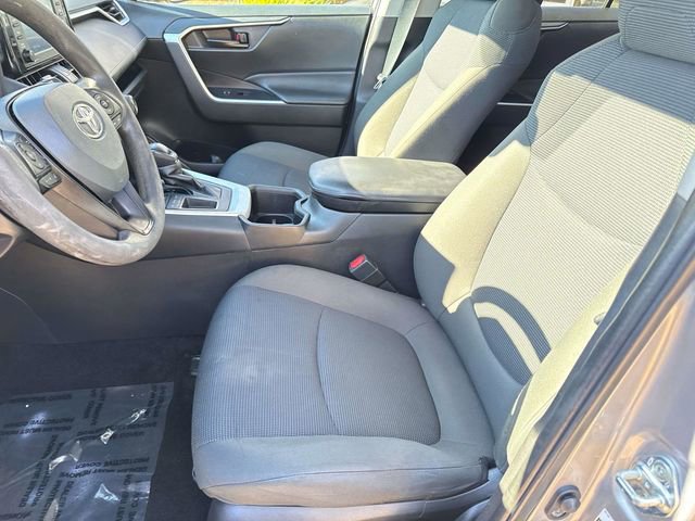 Used 2022 Toyota RAV4 LE image 22