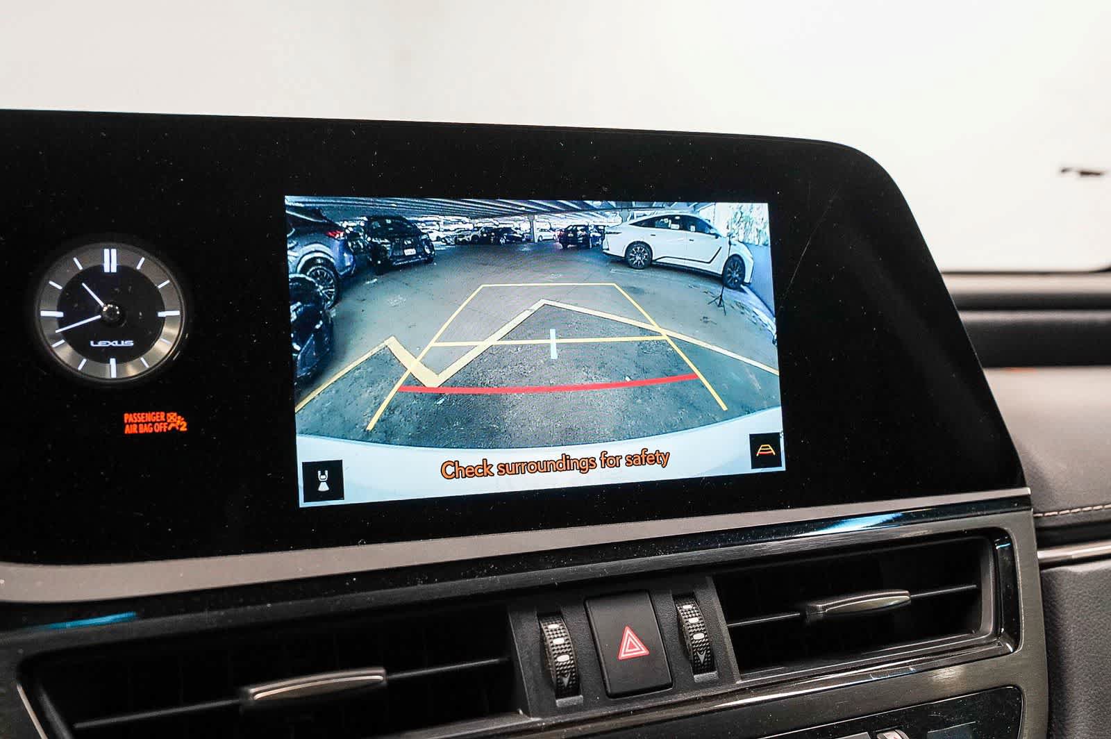 Used 2025 Lexus ES 300h w/ Premium Package FWD image 26
