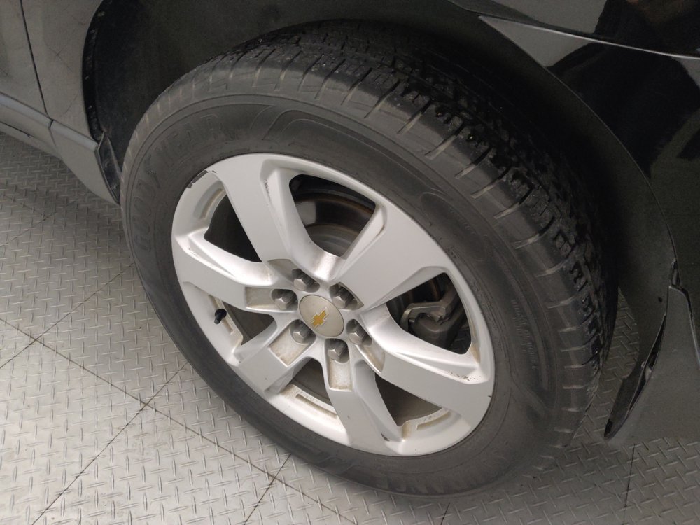 Used 2017 Chevrolet Traverse LT w/ Style and Technology Package FWD image 31