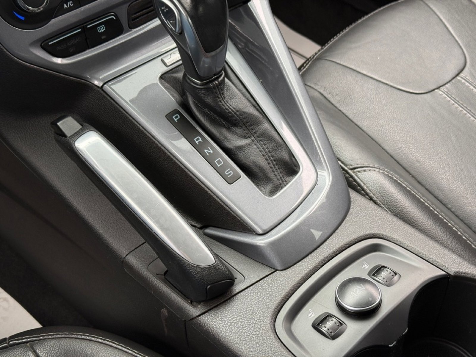 Used 2013 Ford Focus Titanium image 28