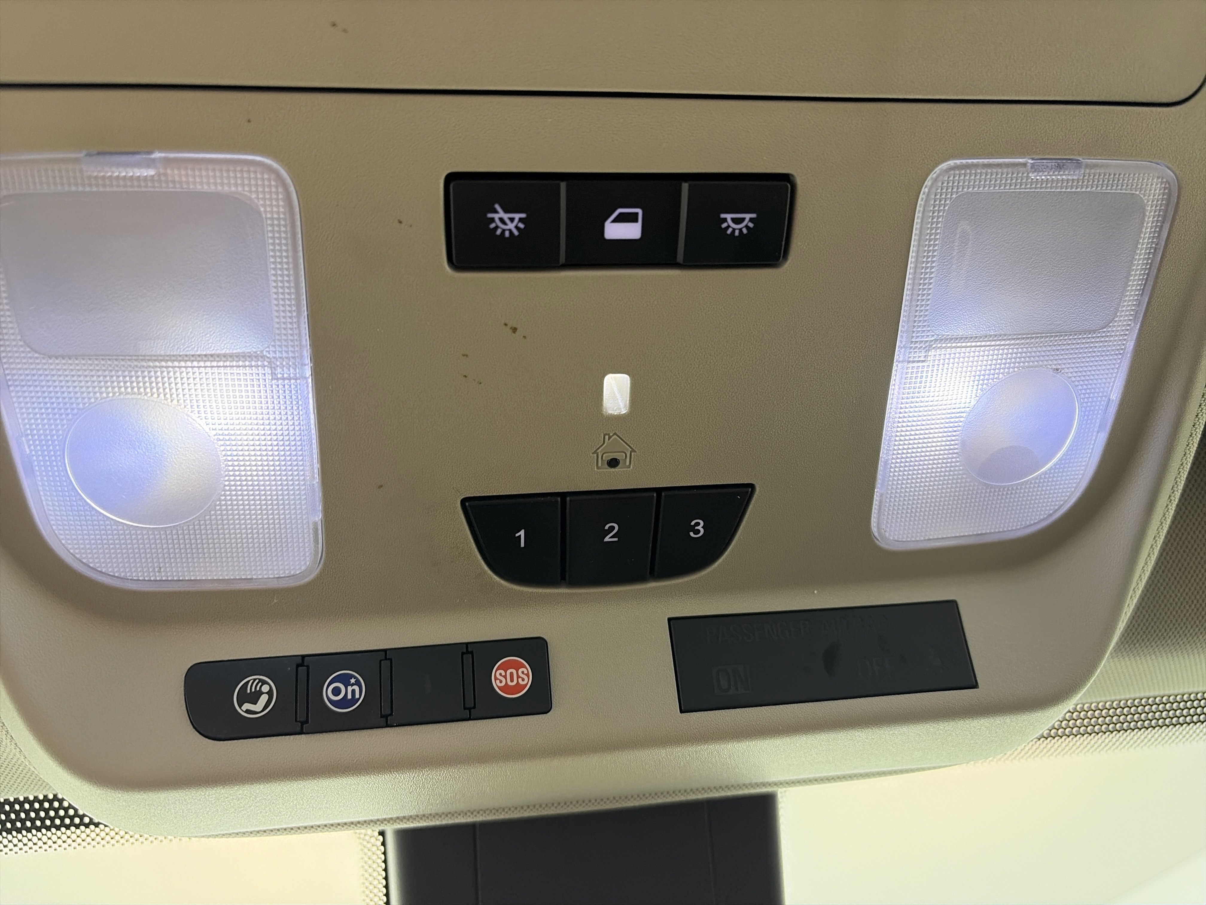 Used 2019 Buick Envision Premium image 32