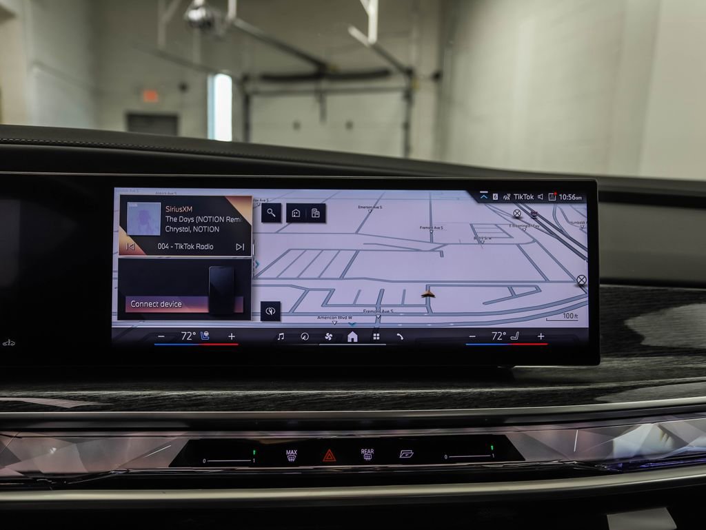 Used 2025 BMW 760i xDrive w/ Executive Package image 15