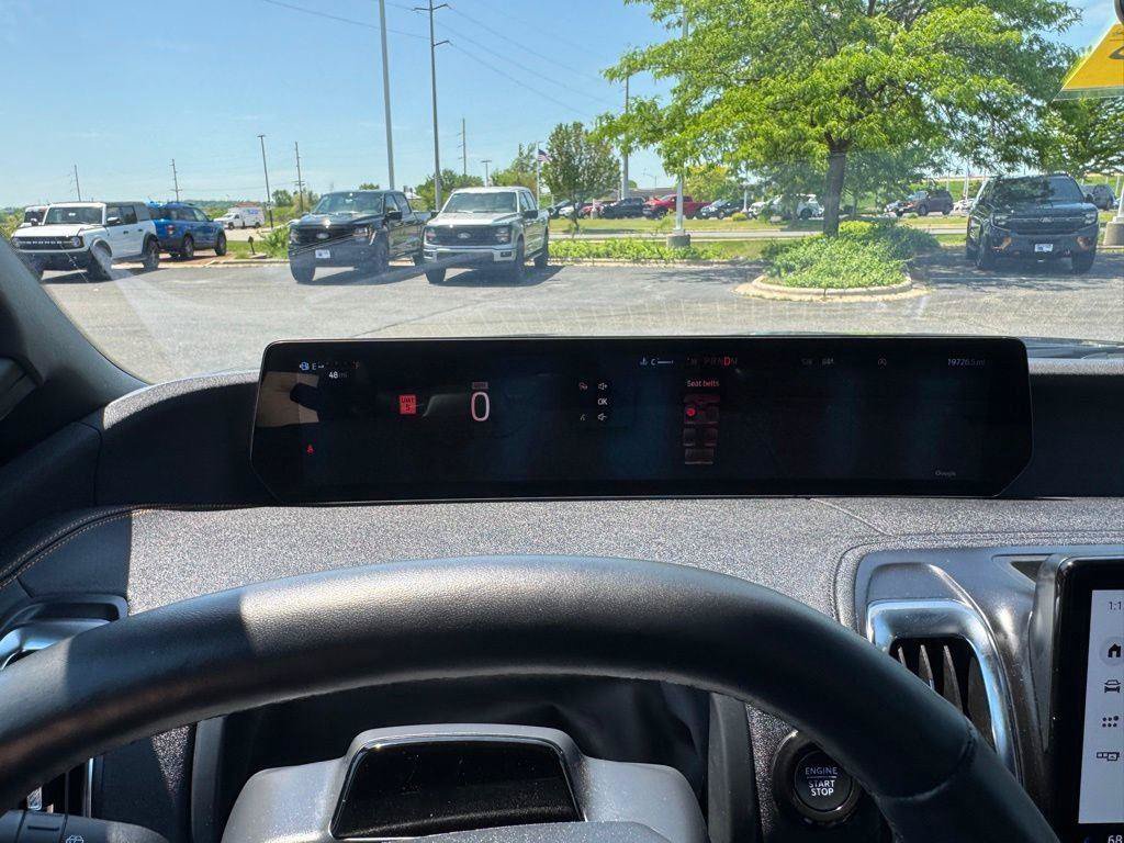 Used 2025 Ford Expedition Tremor AWD/4WD image 25