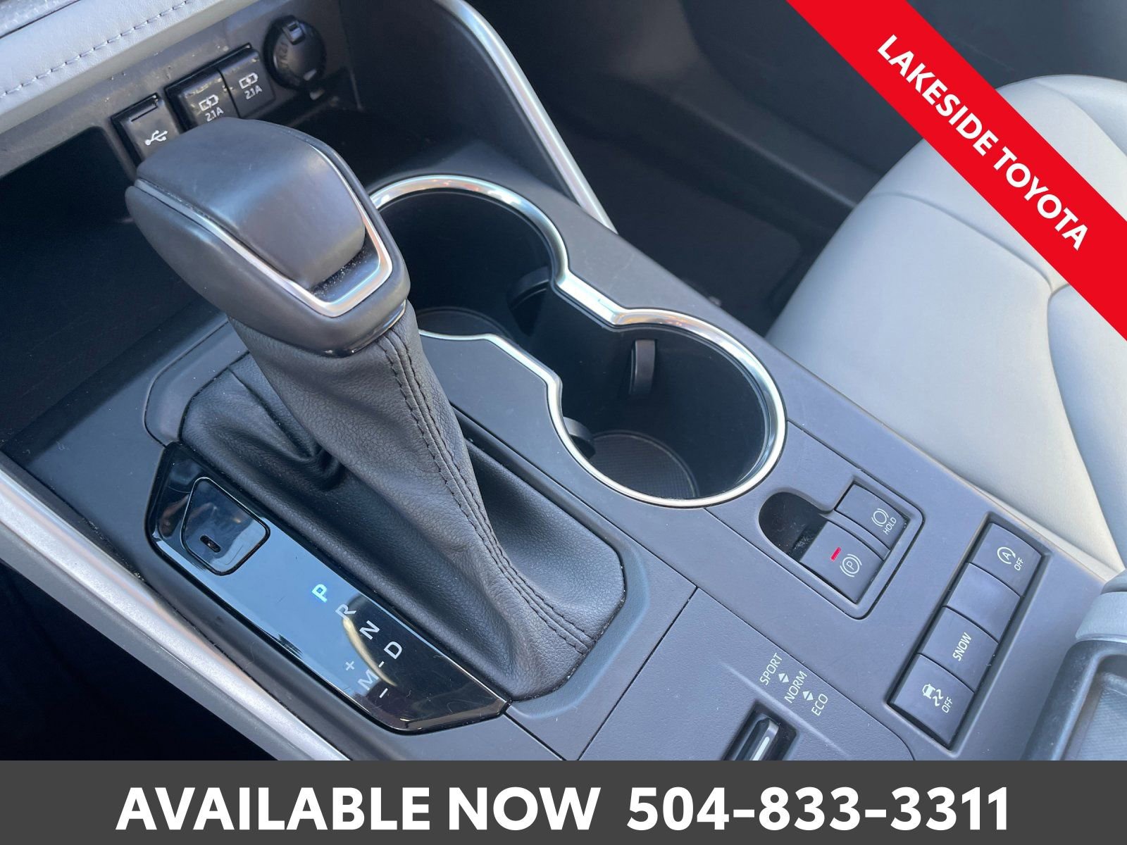 Used 2021 Toyota Highlander XLE image 32