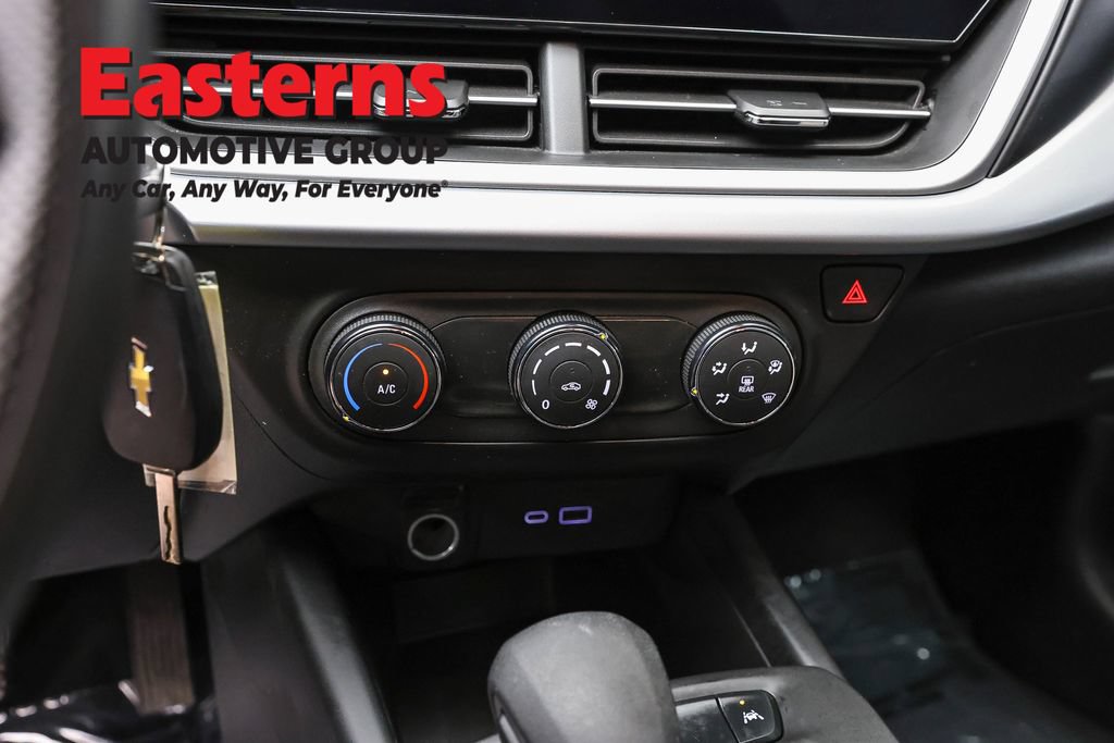 Used 2024 Chevrolet Trax LS FWD image 19