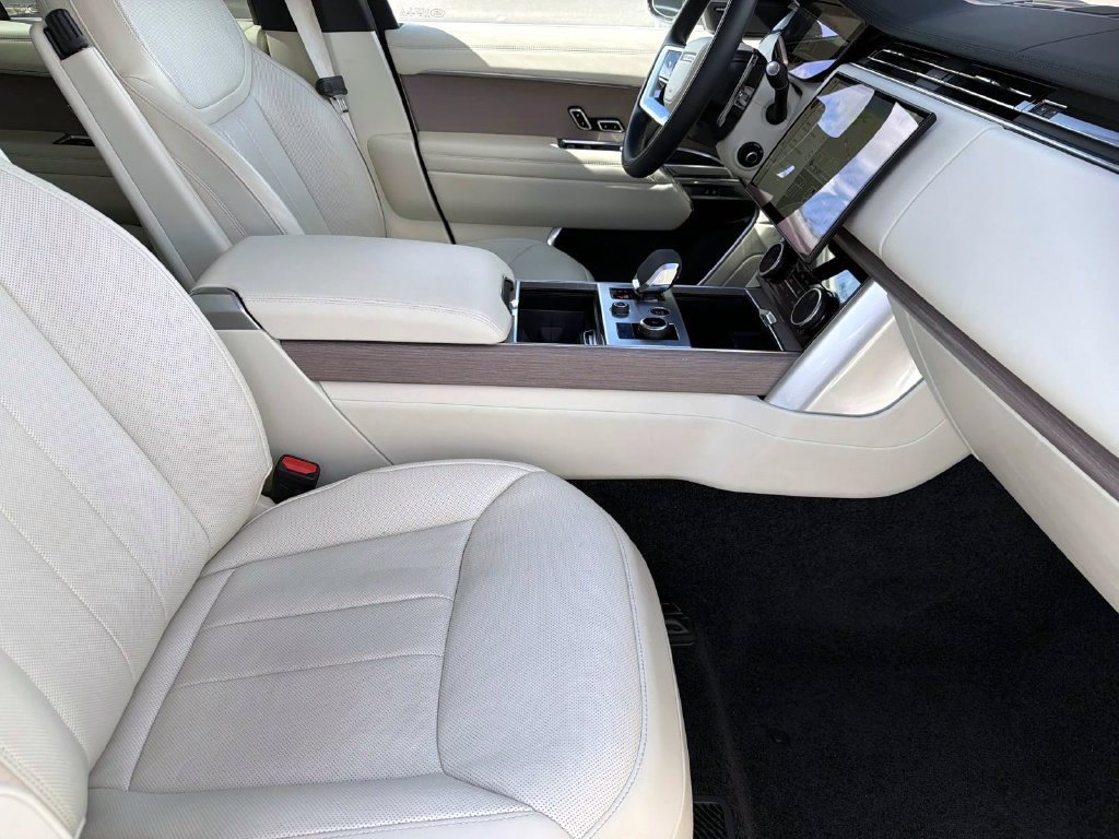 Used 2023 Land Rover Range Rover SE AWD/4WD image 10
