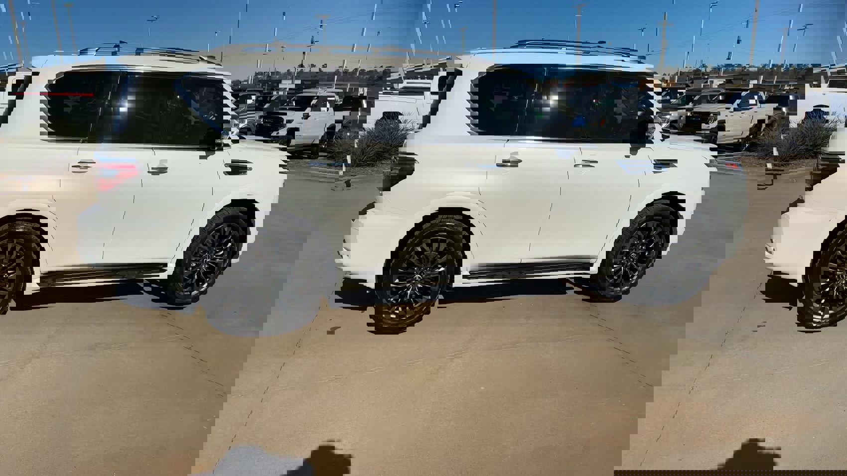 Used 2023 Nissan Armada Platinum w/ Captain's Chairs Package image 8