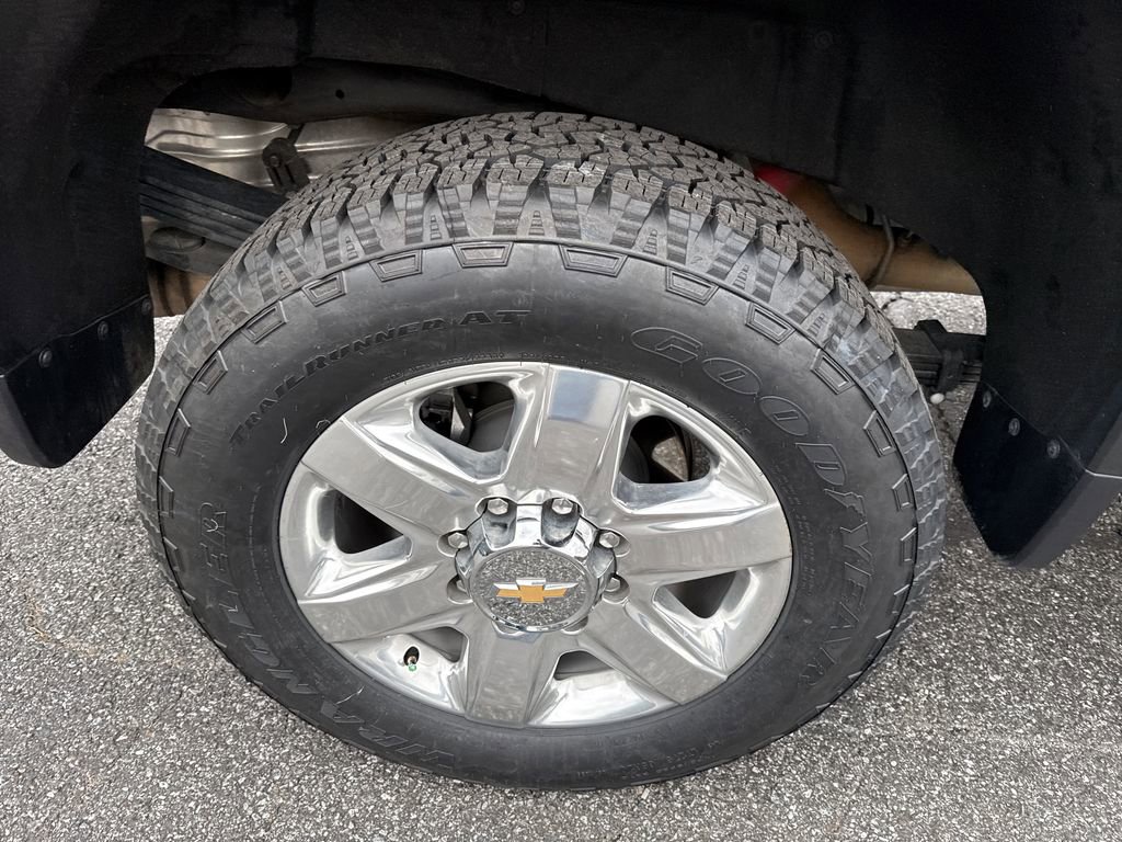 Used 2022 Chevrolet Silverado 2500 LTZ w/ LTZ Plus Package image 20
