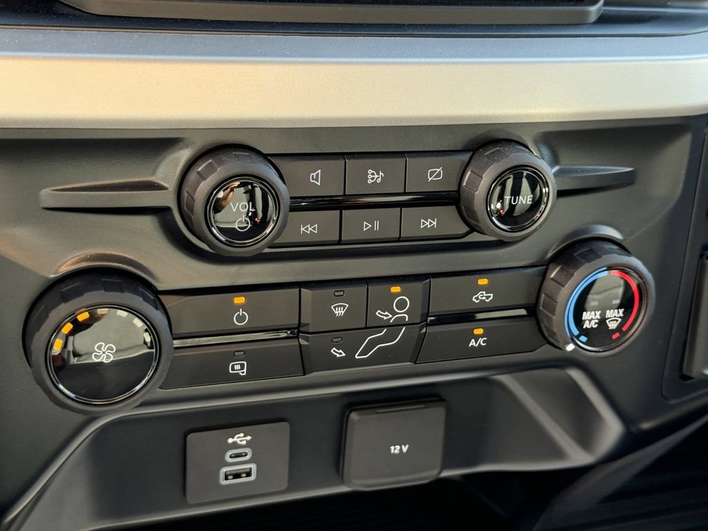 New 2024 Ford F550 4x4 SuperCab Super Duty image 20