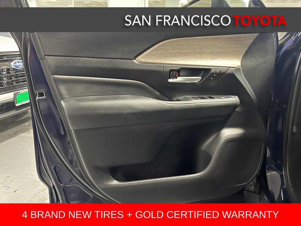 Certified 2024 Toyota Grand Highlander Limited AWD/4WD image 37