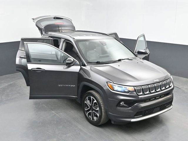 Used 2022 Jeep Compass Limited image 47