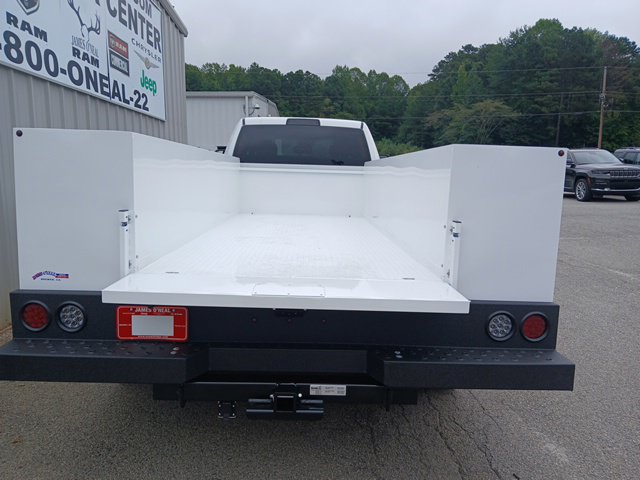 New 2026 RAM 5500 Tradesman w/ Chrome Appearance Group AWD/4WD image 9