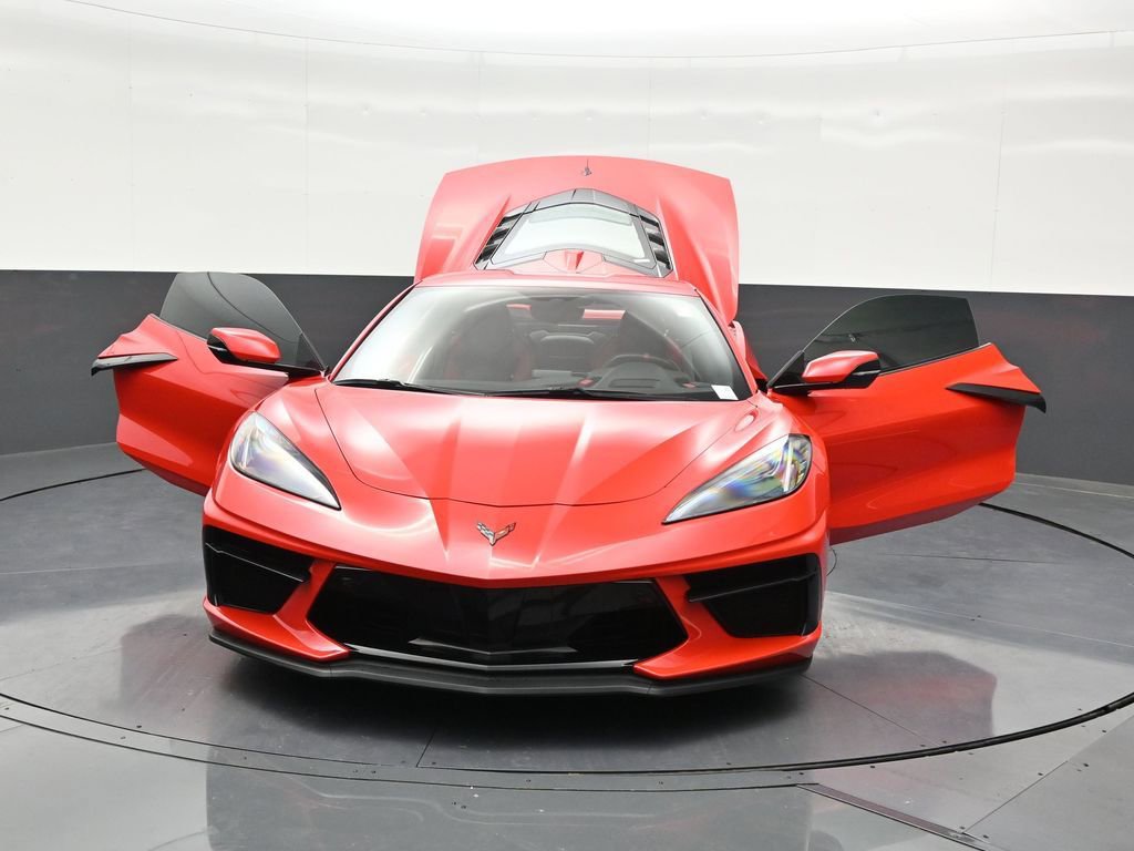 Used 2021 Chevrolet Corvette Stingray Premium Cpe w/ Z51 Performance Package RWD image 35
