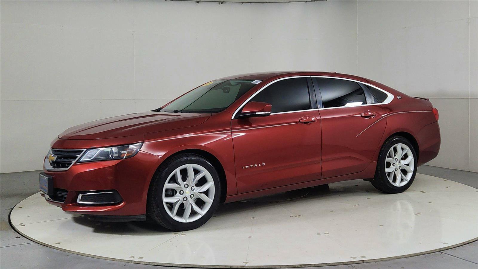 Used 2015 Chevrolet Impala LT image 3