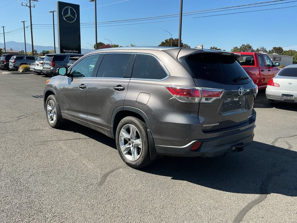 Used 2016 Toyota Highlander Limited AWD/4WD image 6