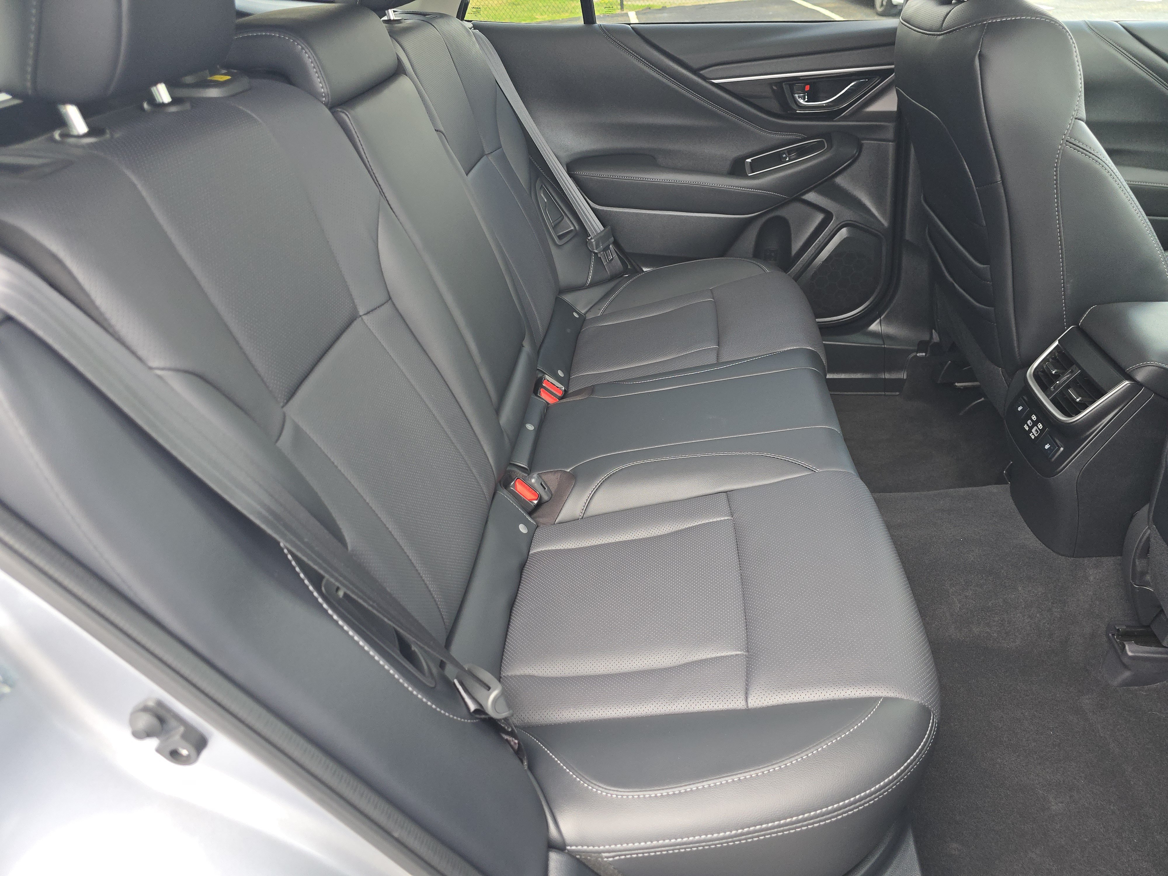 Certified 2025 Subaru Outback Limited AWD/4WD image 19