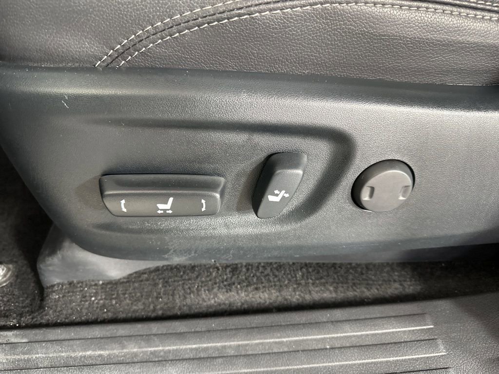 Used 2023 Toyota 4Runner Limited AWD/4WD image 14