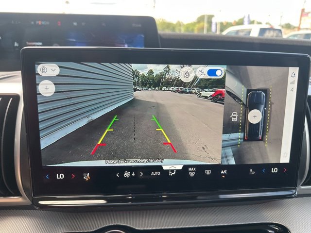 New 2025 Ford Expedition Active image 24