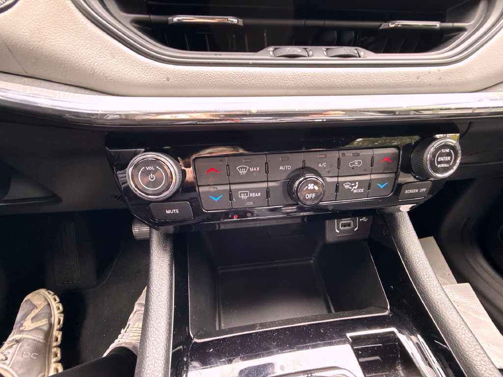 Used 2023 Jeep Compass Limited AWD/4WD image 21