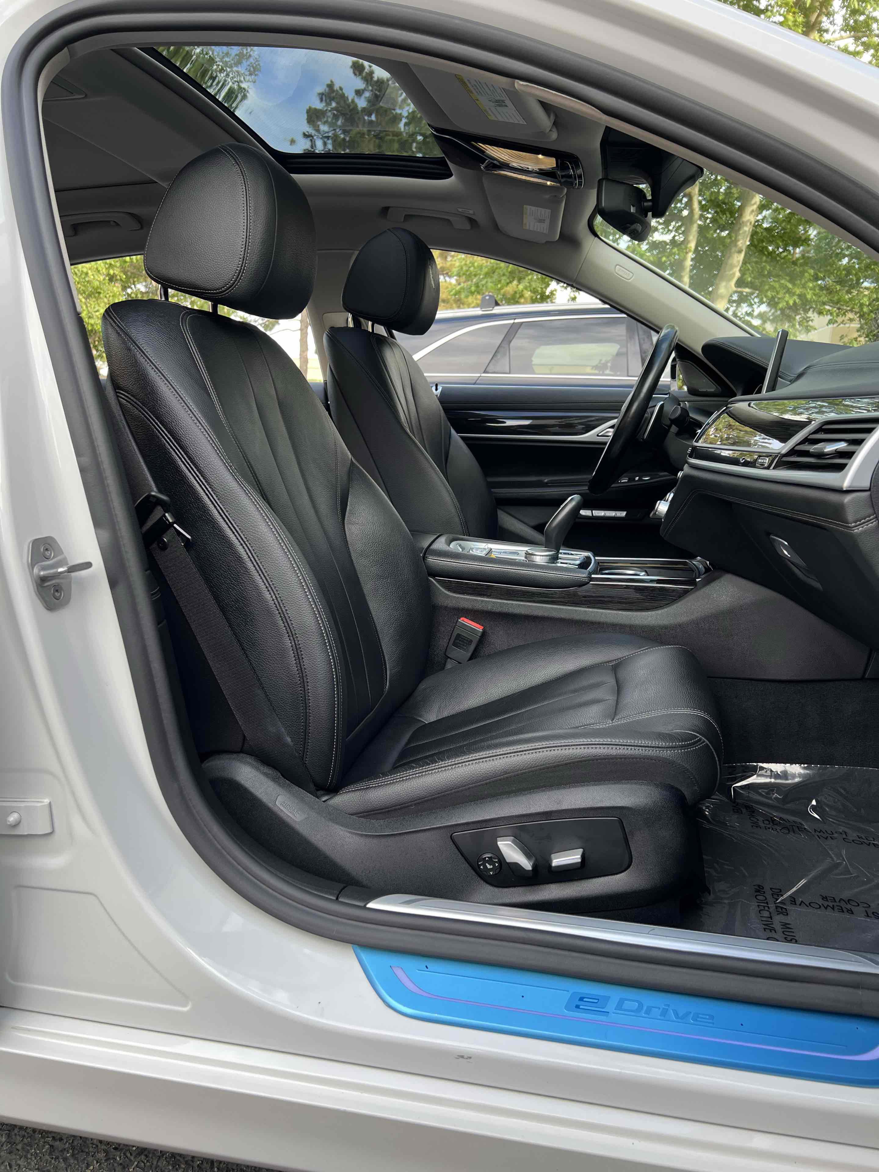 Used 2018 BMW 740e xDrive AWD/4WD image 48