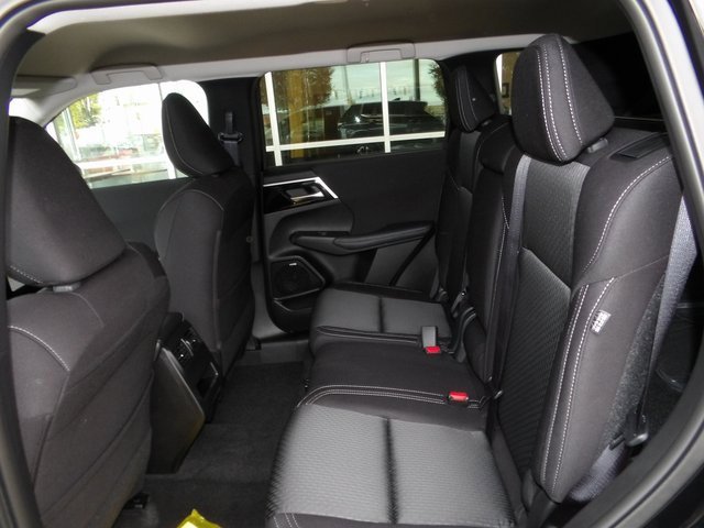 New 2025 Mitsubishi Outlander ES image 14