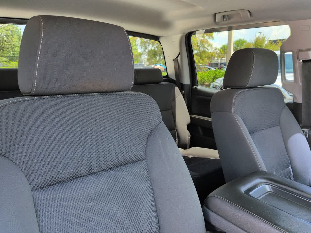 Used 2018 Chevrolet Silverado 1500 LT w/ All Star Edition AWD/4WD image 7