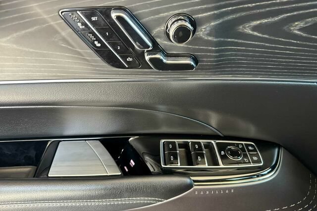 Certified 2024 Cadillac Lyriq Sport w/ LPO, Floor Liner Package AWD/4WD image 11
