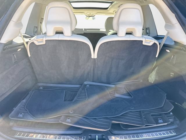 Certified 2025 Volvo XC90 B6 Ultra AWD/4WD image 24