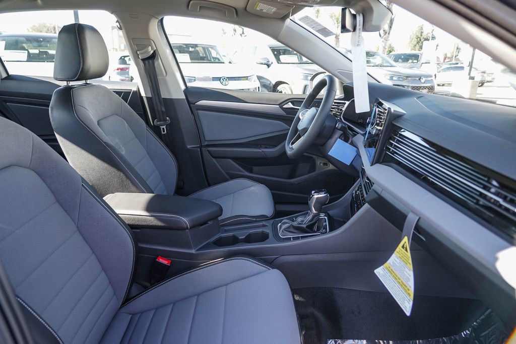 New 2026 Volkswagen Jetta SE image 22