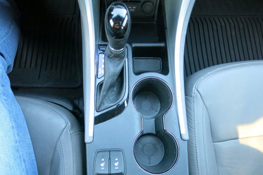 Used 2013 Hyundai Sonata Limited w/ Premium Pkg image 32