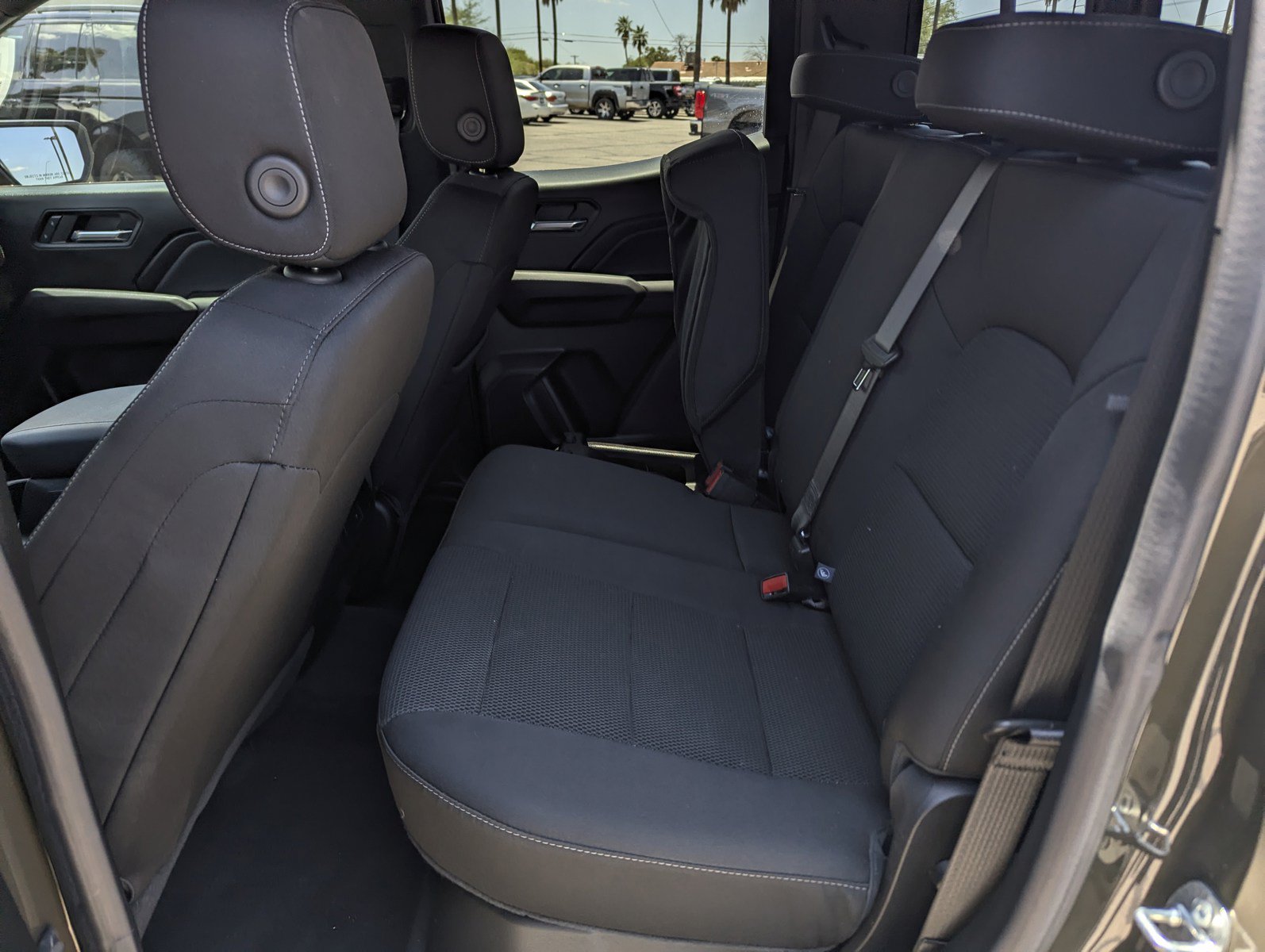 Used 2023 Chevrolet Colorado LT w/ LT Convenience Package II RWD image 9