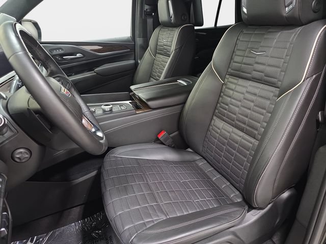 Certified 2023 Cadillac Escalade Sport Platinum w/ LPO, ONYX Package AWD/4WD image 11