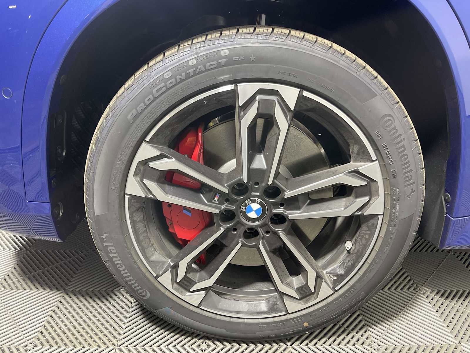 Used 2025 BMW X1 xDrive28i w/ Technology Package image 8