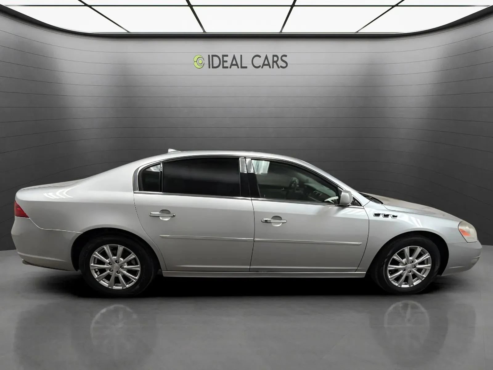 Used 2011 Buick Lucerne CX FWD image 4