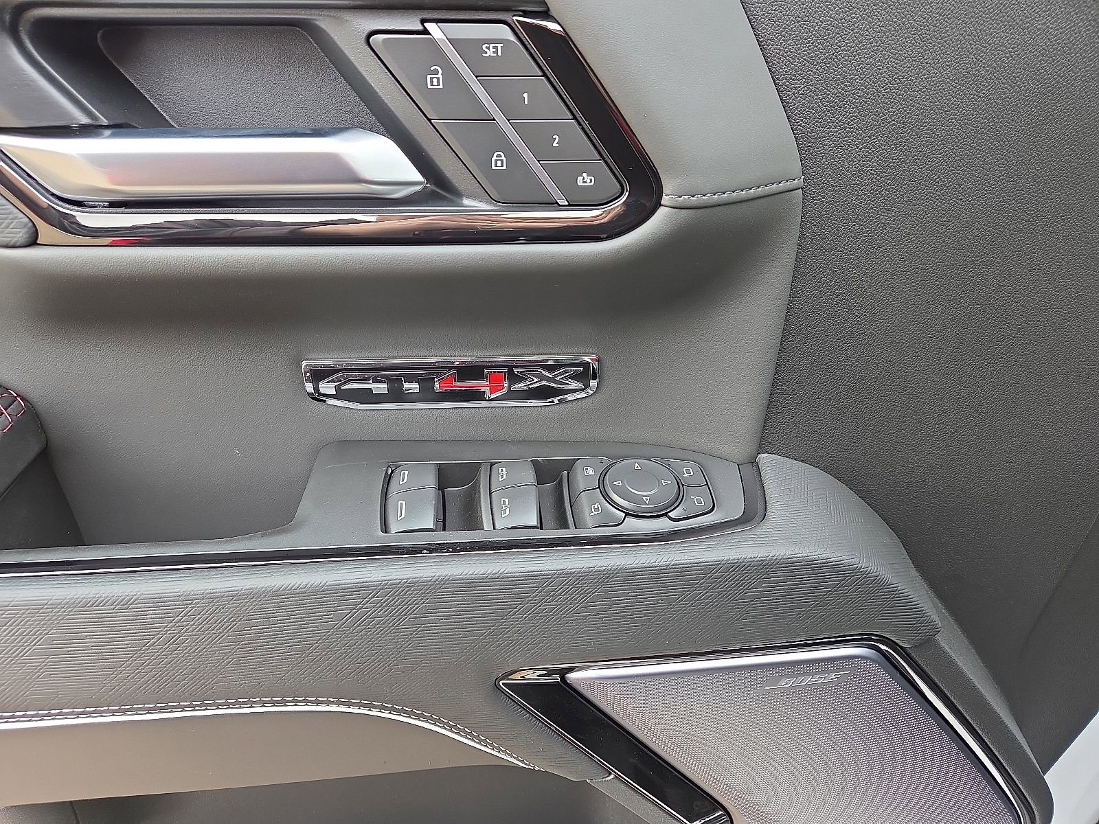 New 2026 GMC Sierra 1500 AT4X w/ LPO, Black Badging Package image 10