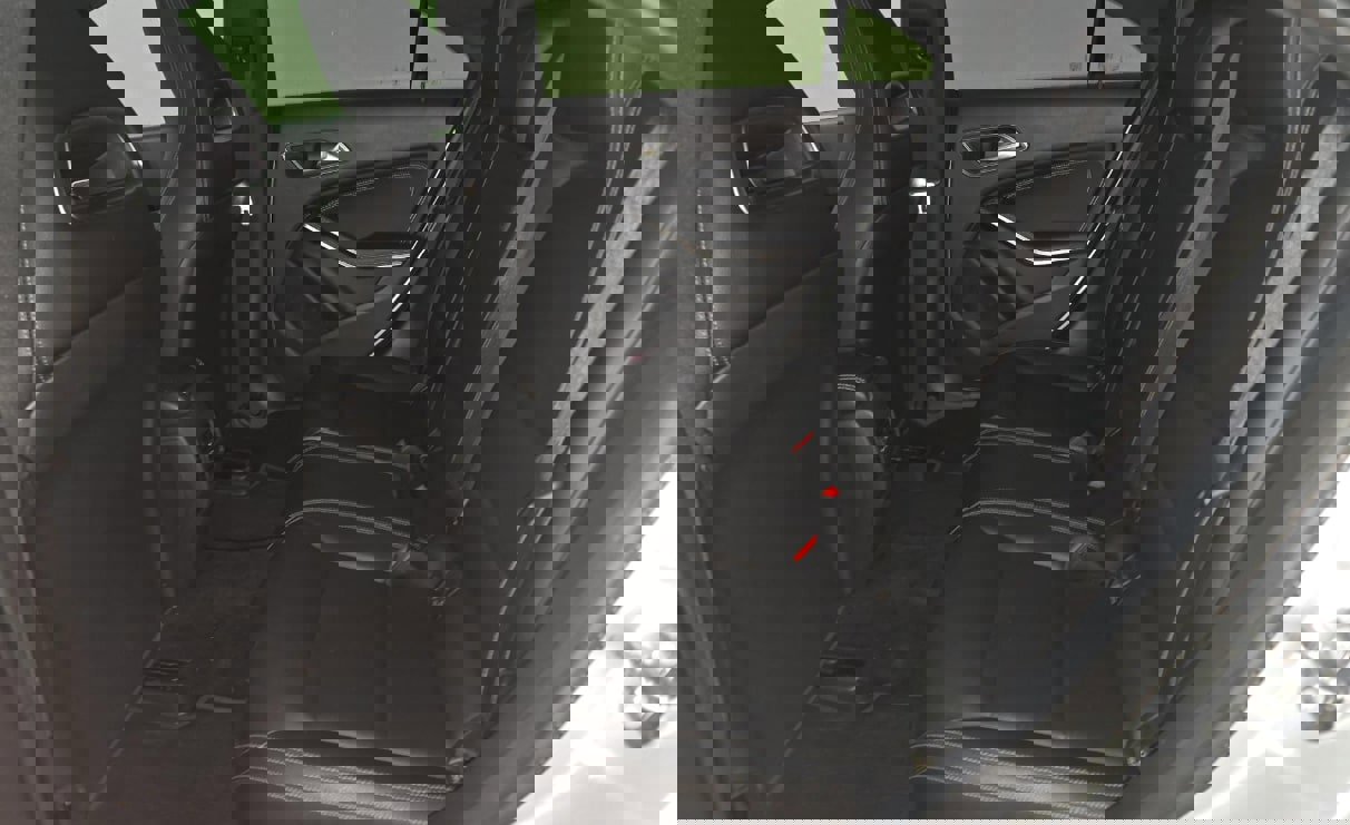 Used 2018 Mercedes-Benz CLA 250 4MATIC image 13