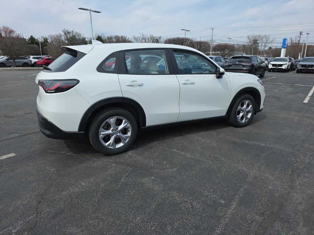 Used 2024 Honda HR-V LX image 6