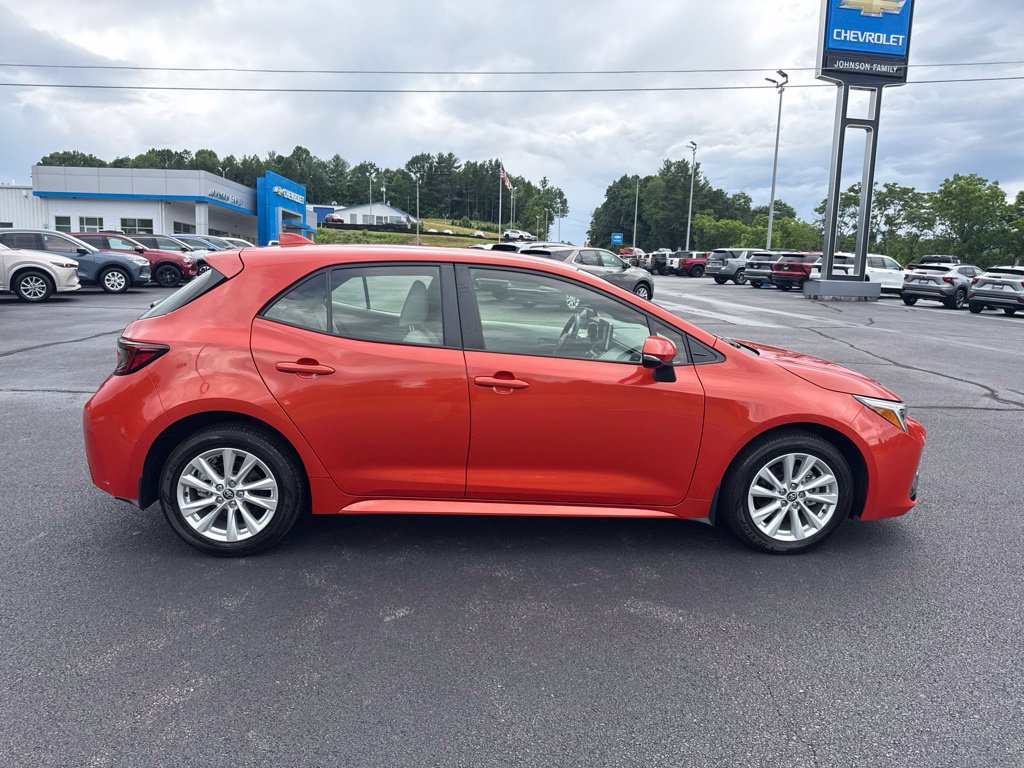Used 2024 Toyota Corolla SE FWD image 11