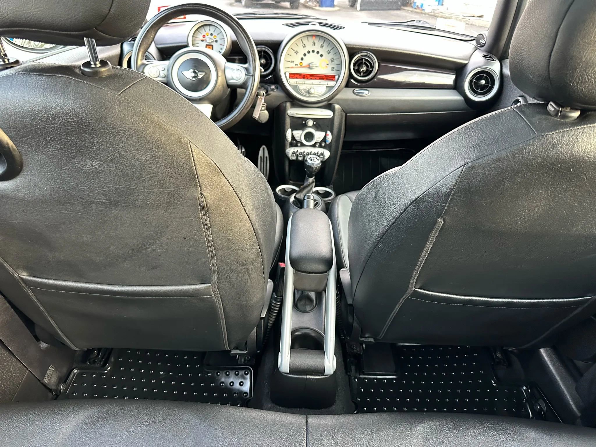 Used 2010 MINI Cooper Clubman S image 30