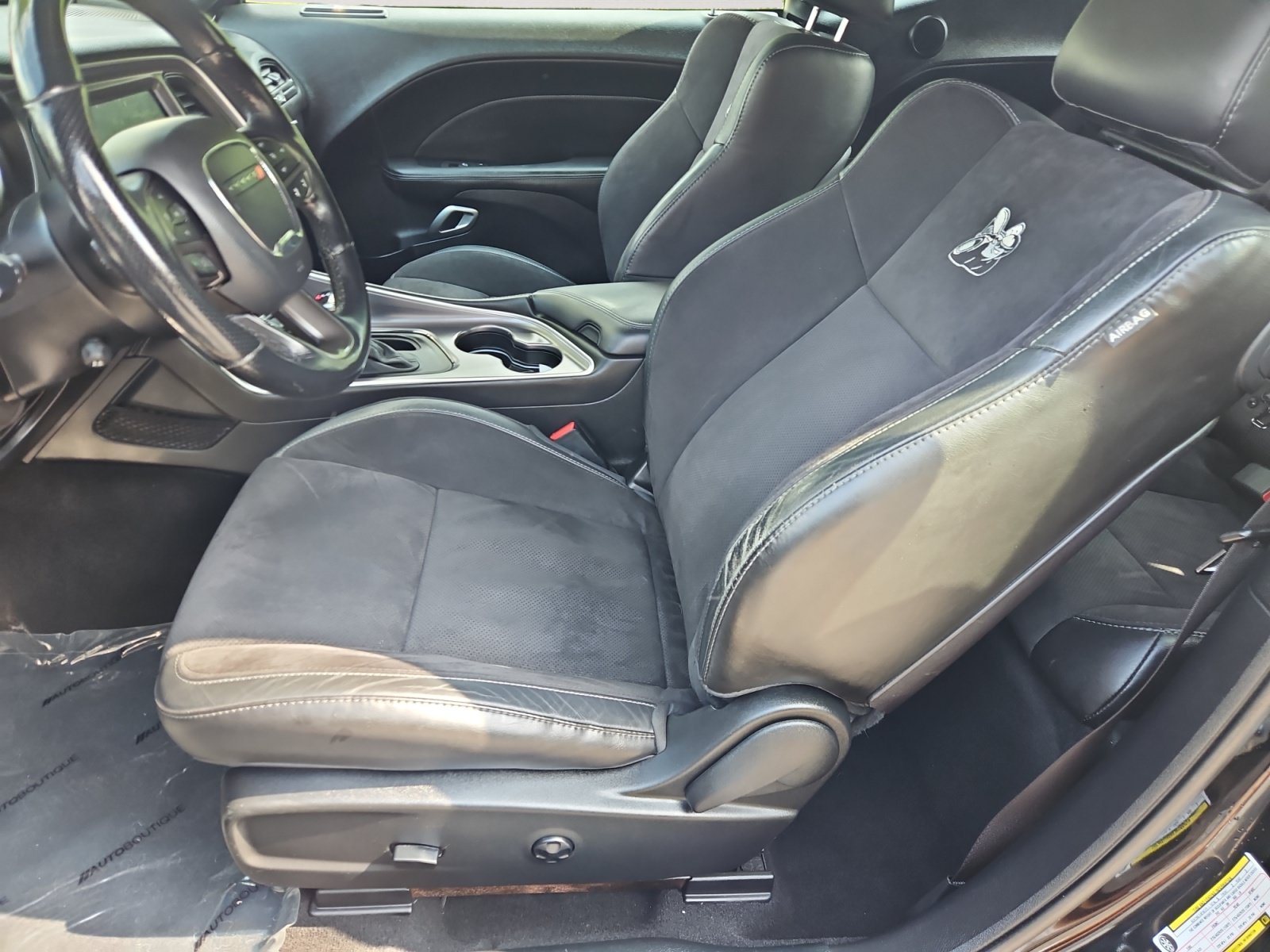 Used 2019 Dodge Challenger R/T Scat Pack w/ Dynamics Package RWD image 9