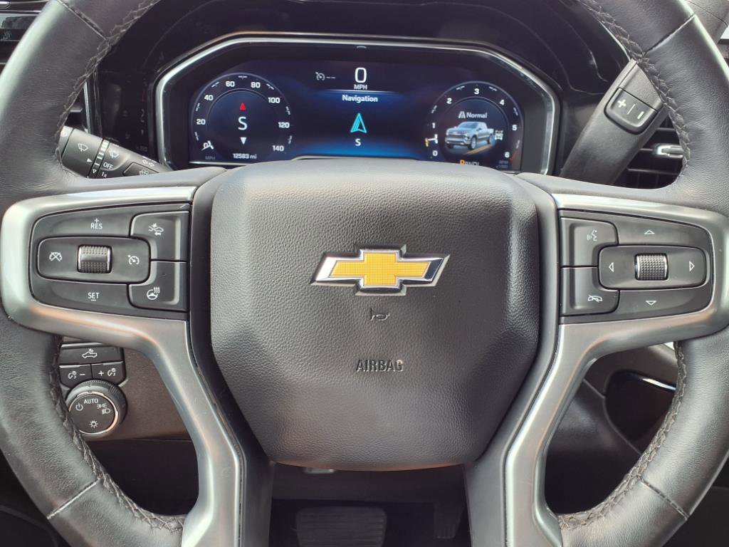 Used 2022 Chevrolet Silverado 1500 LT image 11