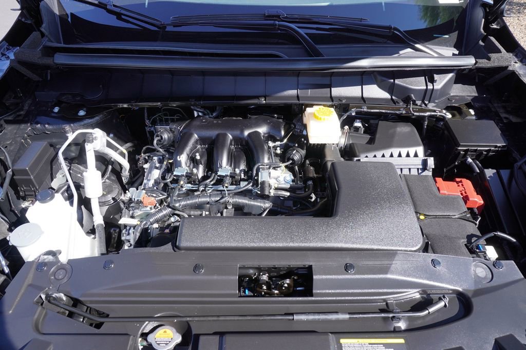 New 2025 Nissan Pathfinder SV image 7