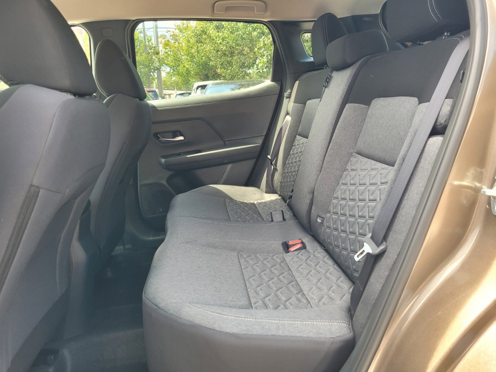 New 2026 Nissan Kicks SV image 12