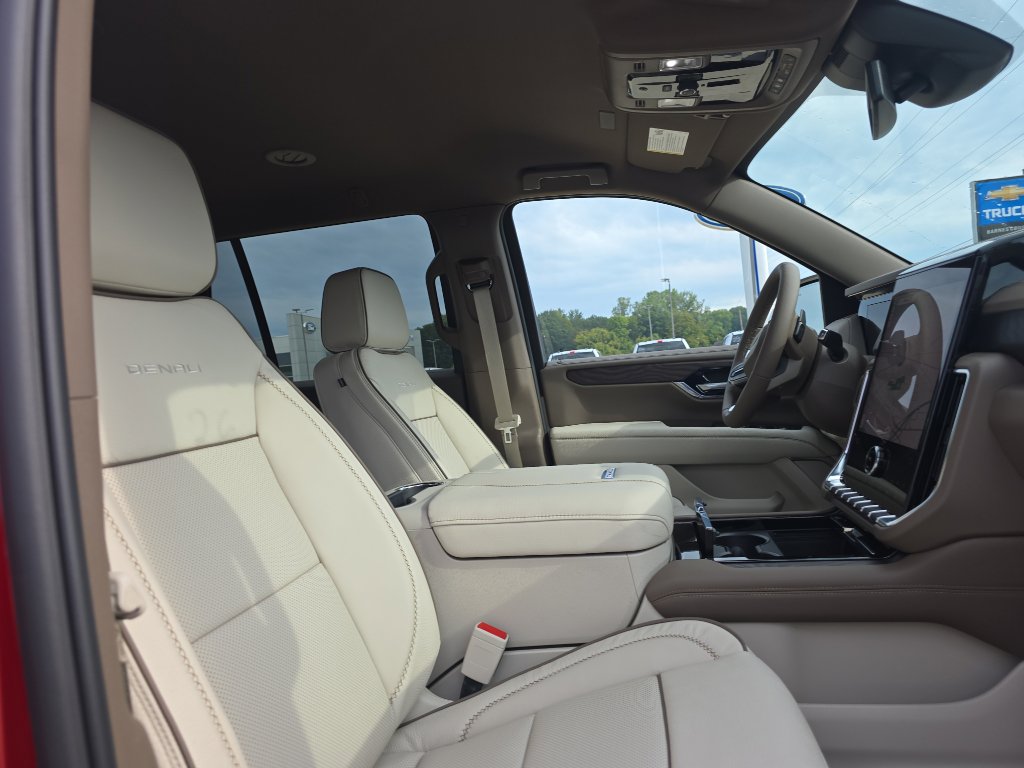 New 2026 GMC Yukon Denali w/ LPO, Floor Liner Package image 14