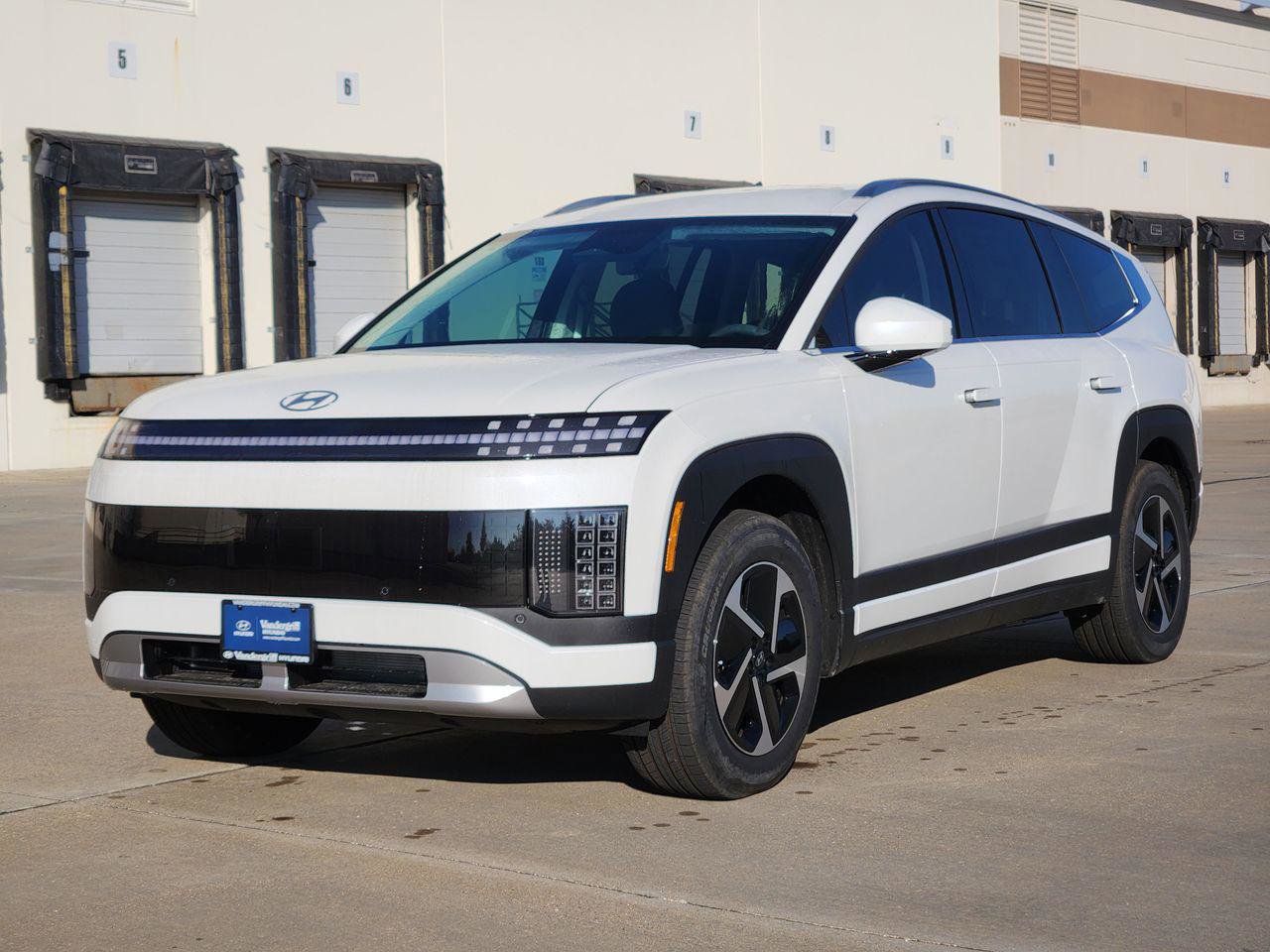 New 2026 Hyundai Ioniq 9 S image 2