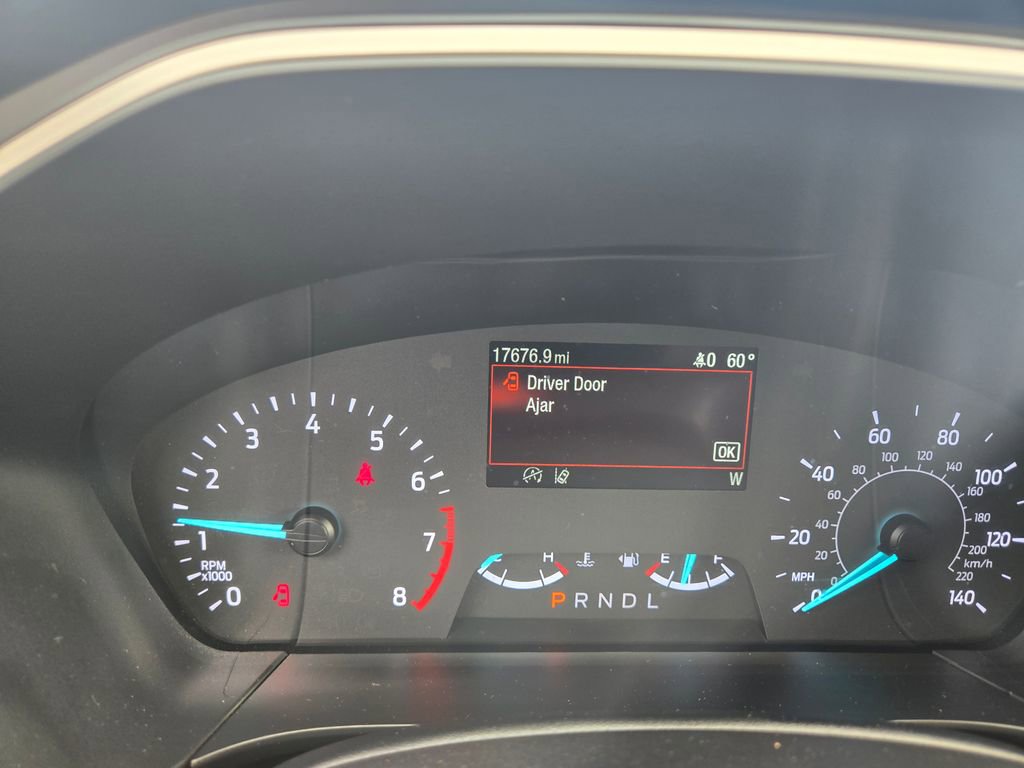 Used 2022 Ford Escape SE w/ SE Sport Appearance Package image 11