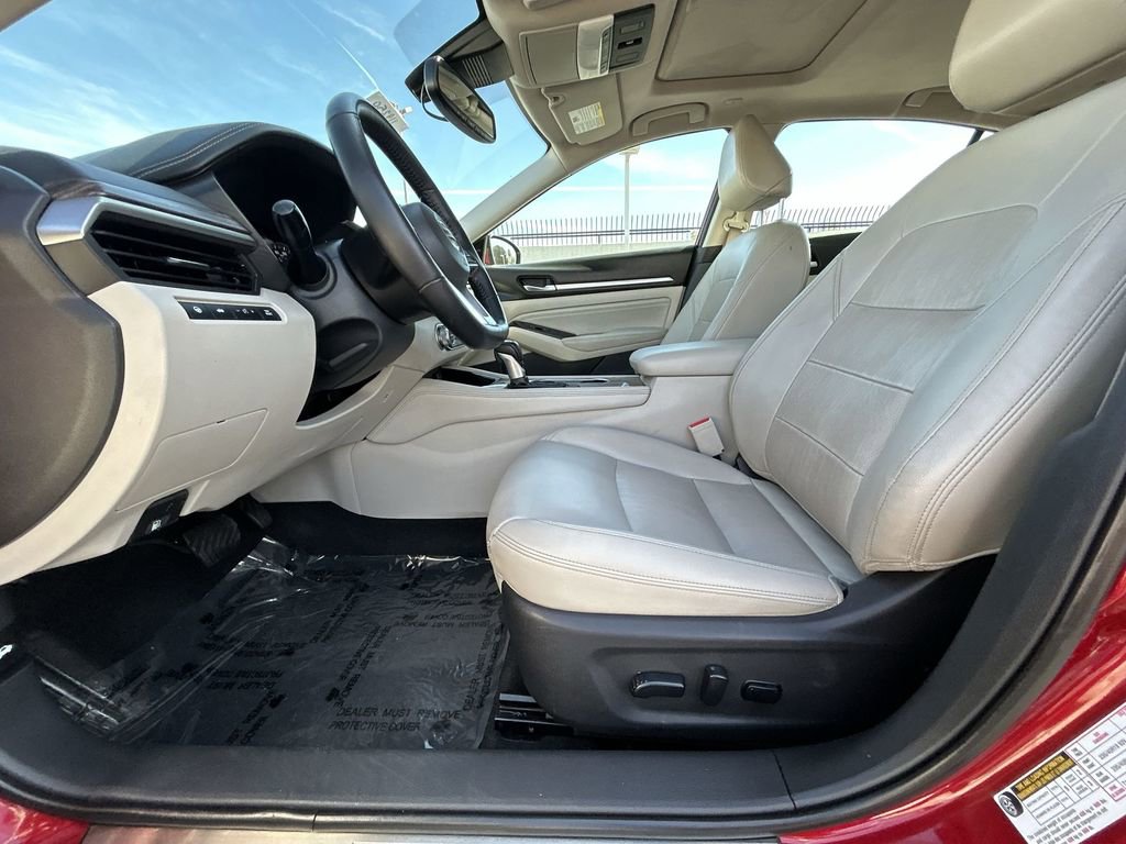 Used 2020 Nissan Altima 2.0 Platinum image 12